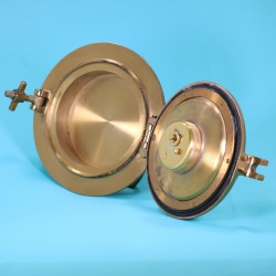 Jaeger Le Coultre “Hublot” para Hermès