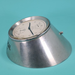 Universal Geneve Redondo Metal