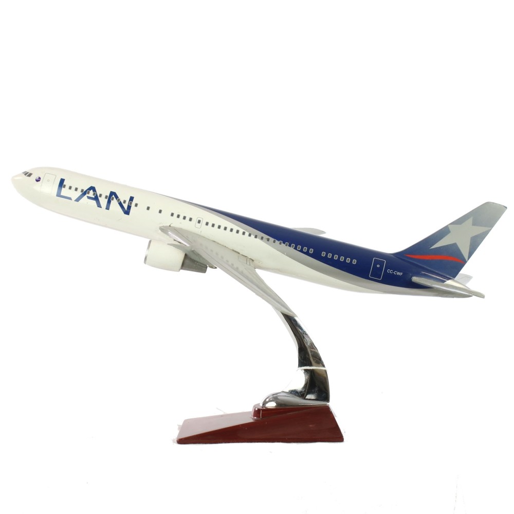Maqueta Avión LAN