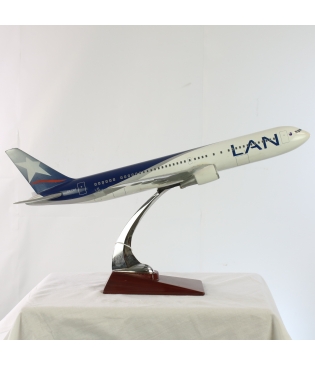Maqueta Avión LAN