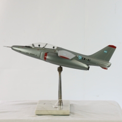 Maqueta Avión Caza Fuerza Aérea Argentina