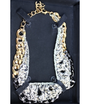 Collar Chanel